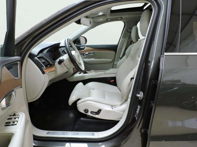 VOLVO XC90 D5 AWD Geartronic 7 posti Inscription
