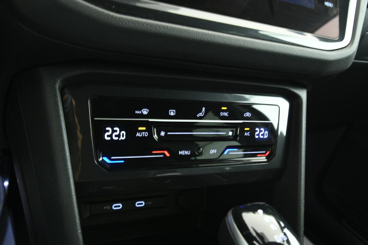 VOLKSWAGEN Tiguan 2.0 tdi R-Line 4motion 200cv dsg CAMERA+ACC+APP CONNECT+C20"