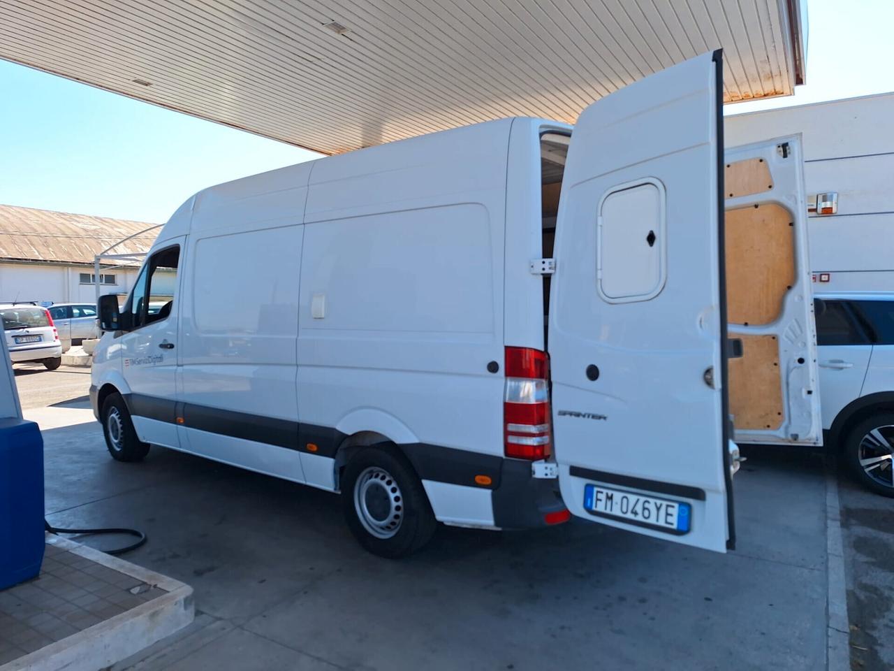 MERCEDES Sprinter 314 cdi F 37/35 Executive E6, 105kW/143