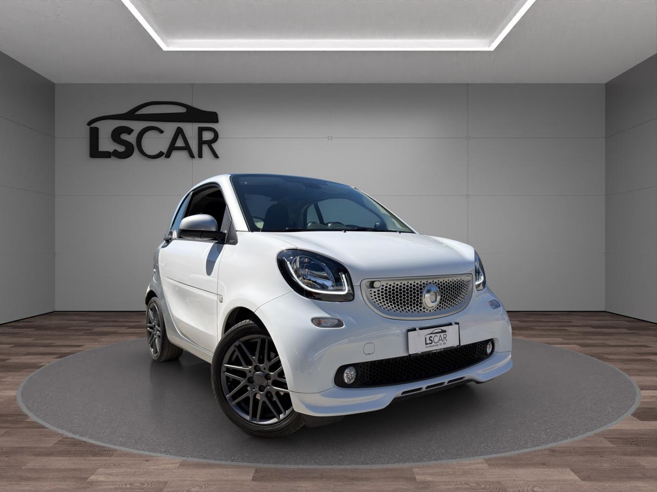 Smart fortwo coupe 0.9 Turbo 90cv - Allestimento Brabus - Unico proprietario - Promo finanziamento - Cerchi in lega 16" - Led - Tetto panoramico
