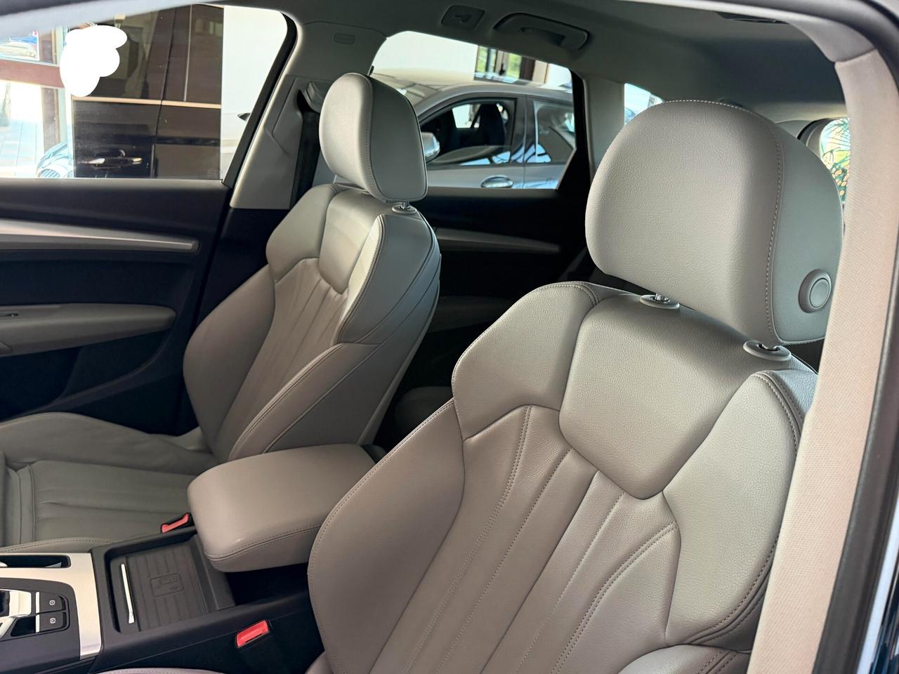 Audi Q5 Quattro 2.0 TDI 190 cv. S Tronic BUSINESS SPORT