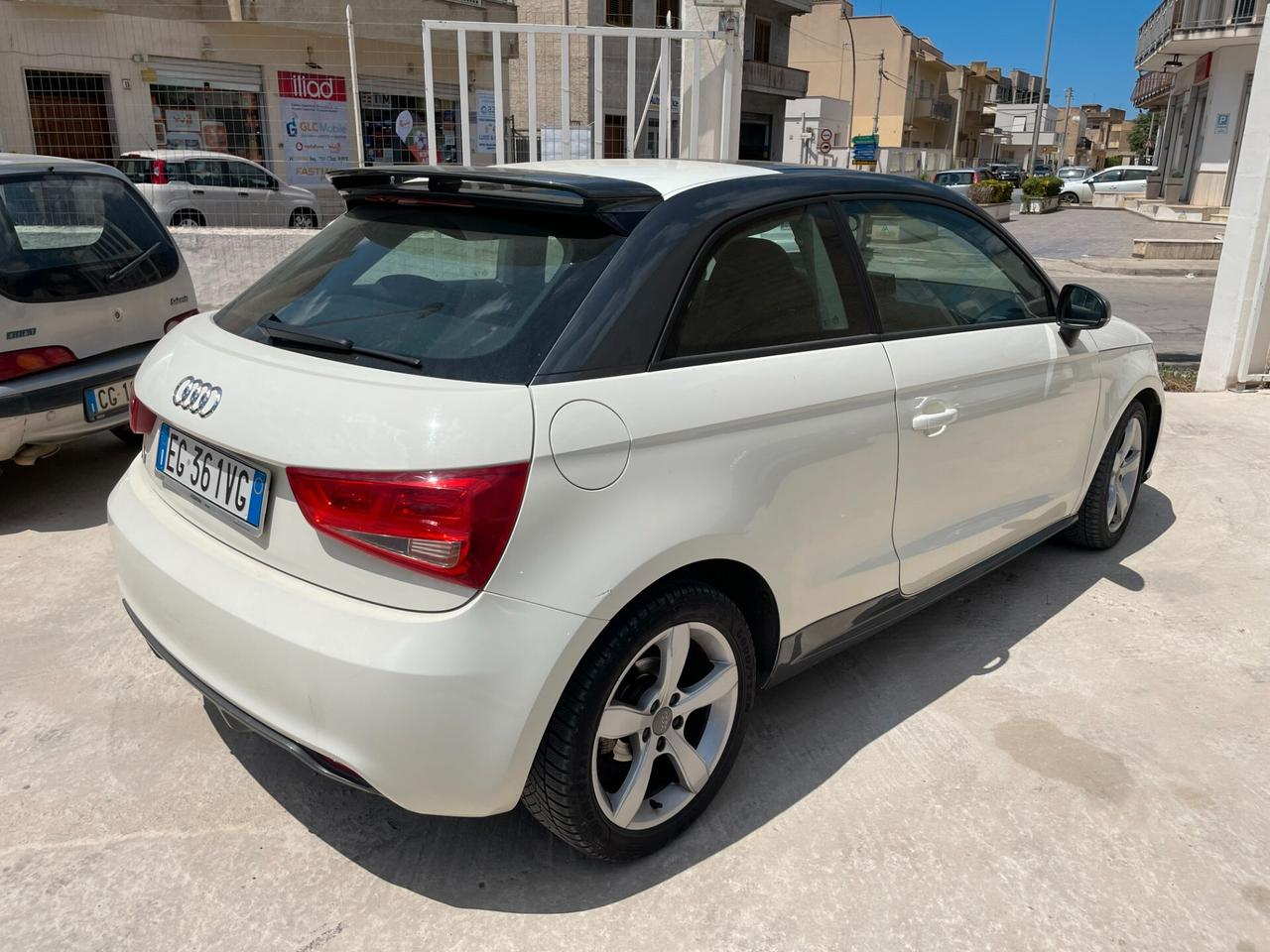 AUDI A1 1.6 TDI 105CV AMBITION PROMO ESTATE