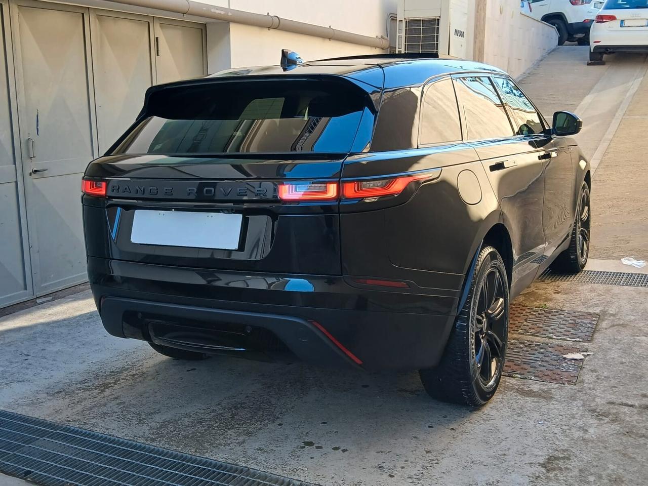 Land Rover Range Rover Velar Range Rover Velar 2.0D I4 240 CV R-Dynamic