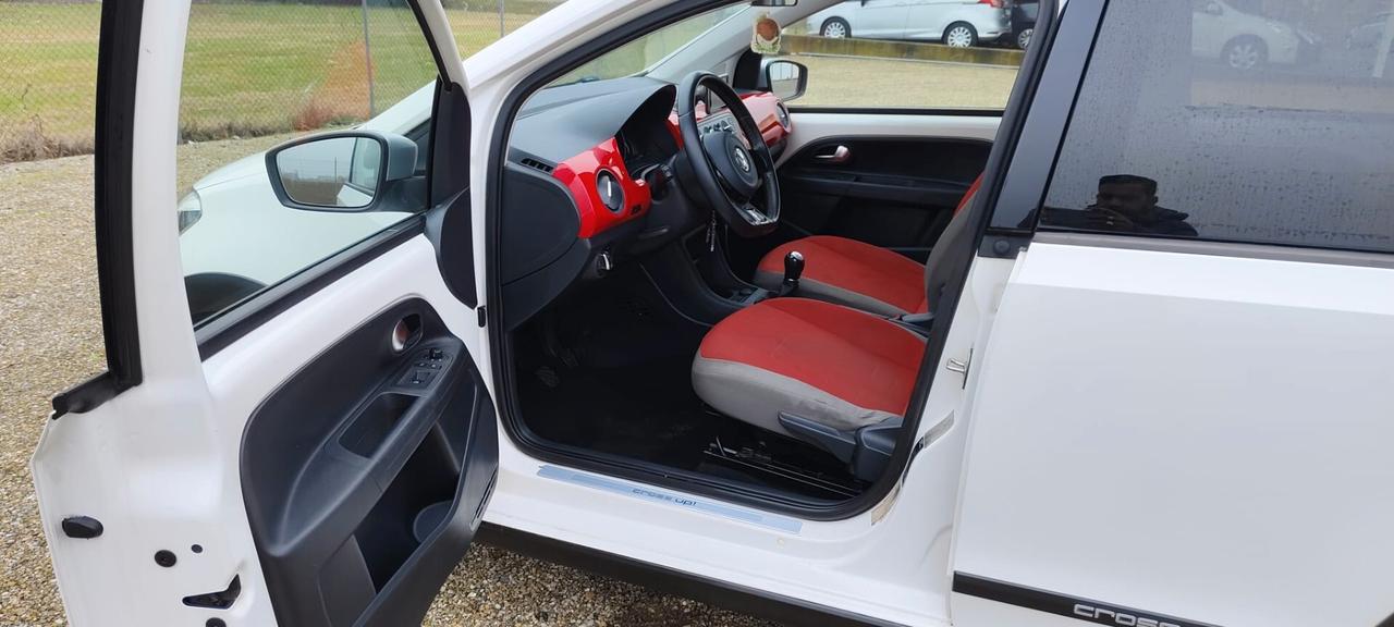 Volkswagen up! 1.0 75 CV 5p. cross