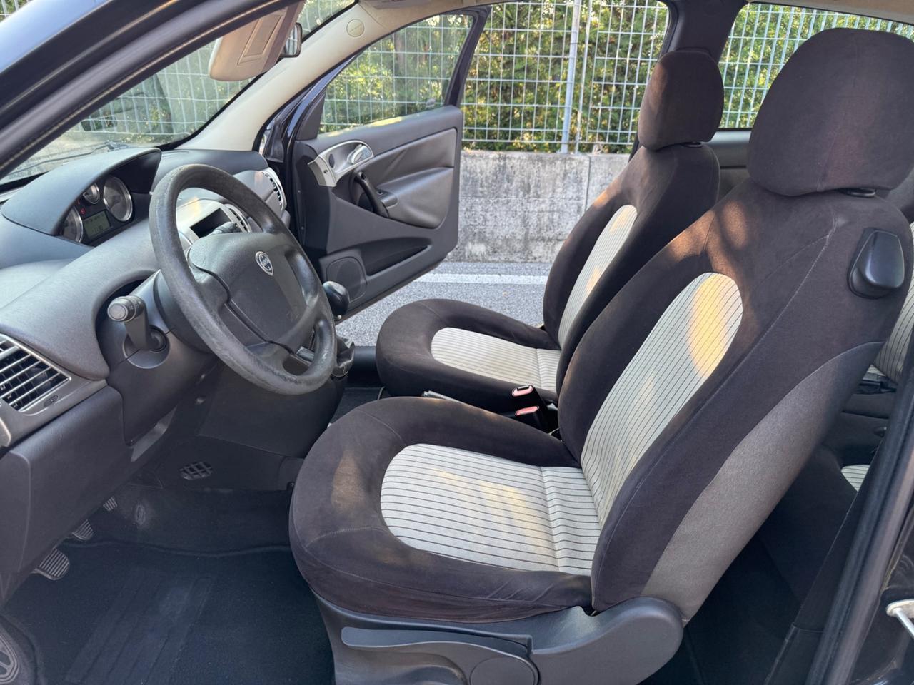 Lancia Ypsilon 1.2 Argento