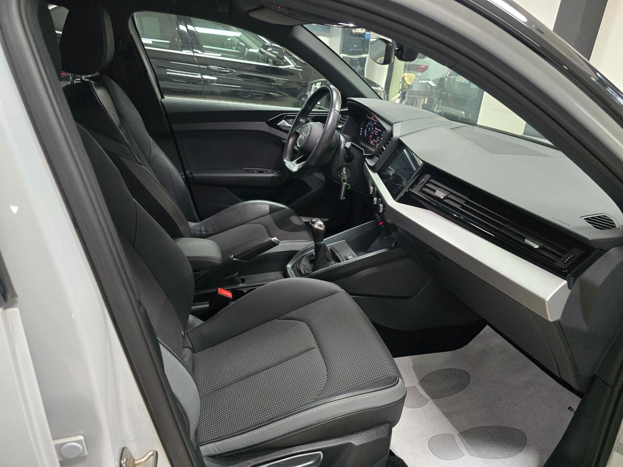 Audi A1 citycarver 35 TFSI Sline