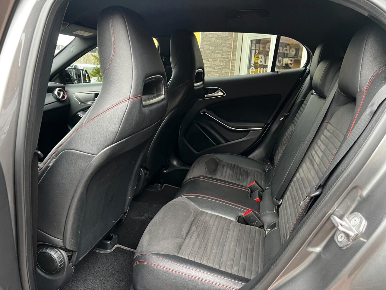 Mercedes-benz GLA 200 D-AUTO-AMG-2019- FULL