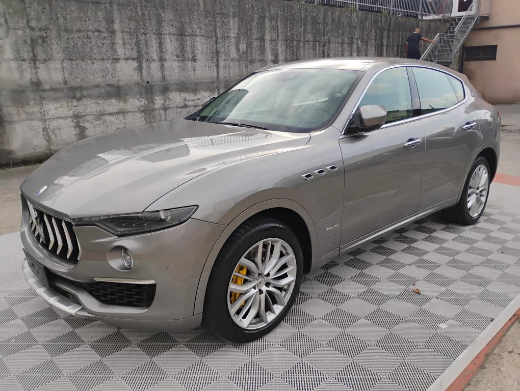 Maserati Levante 3.0 V6 Granlusso 275cv auto my20