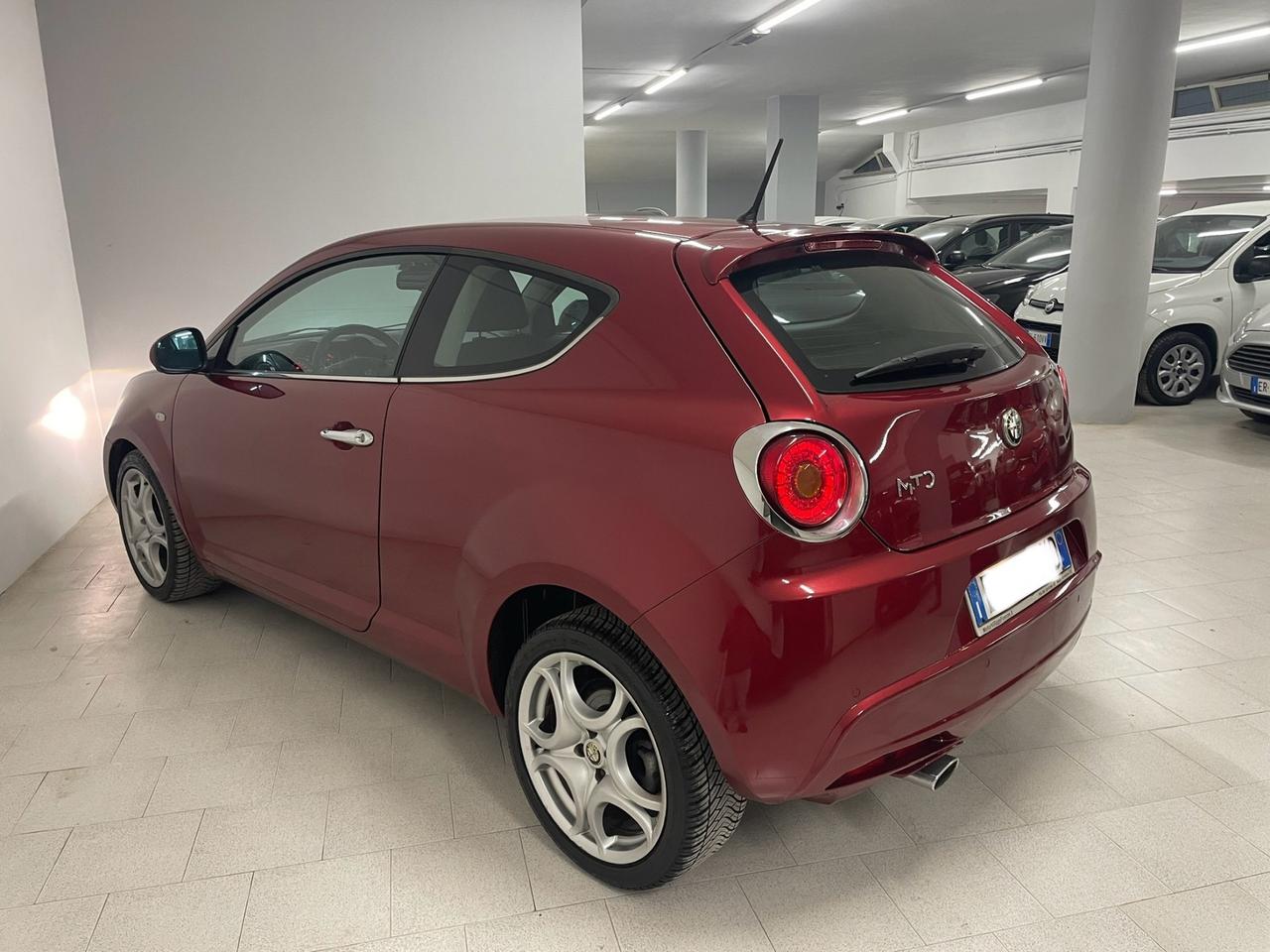 Alfa Romeo MiTo 1.6 JTDm-2 S&S Distinctive Sport Pack