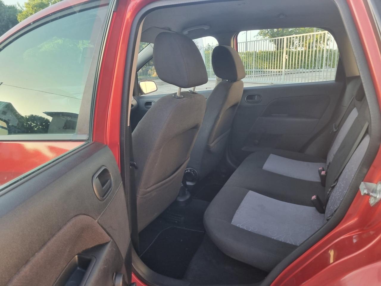 Ford Fiesta 1.4 TDCi 5p. Titanium