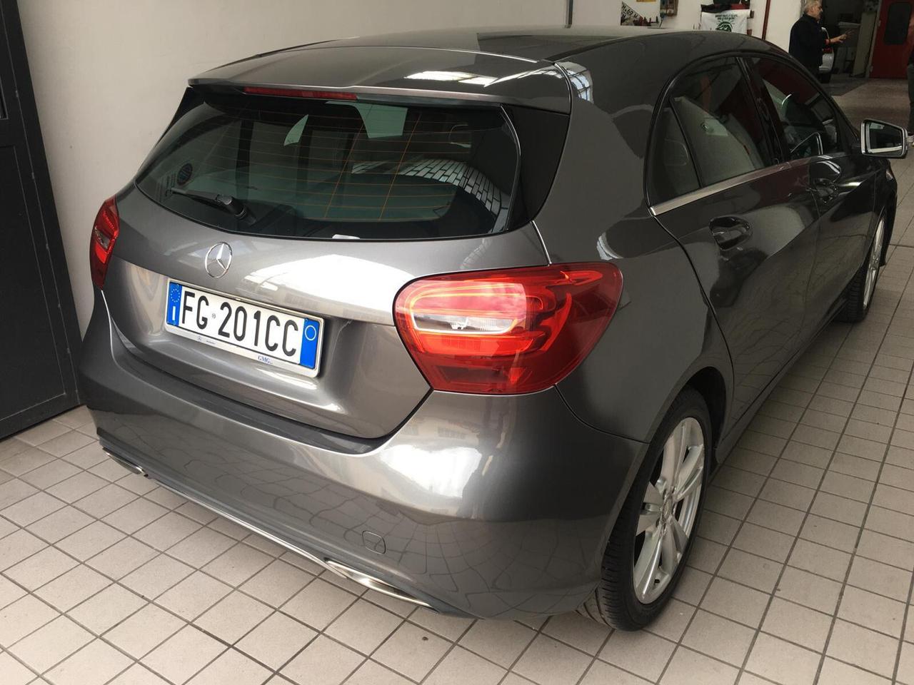 Mercedes-benz A 180 IMPECCABILE 180d Automatic Business