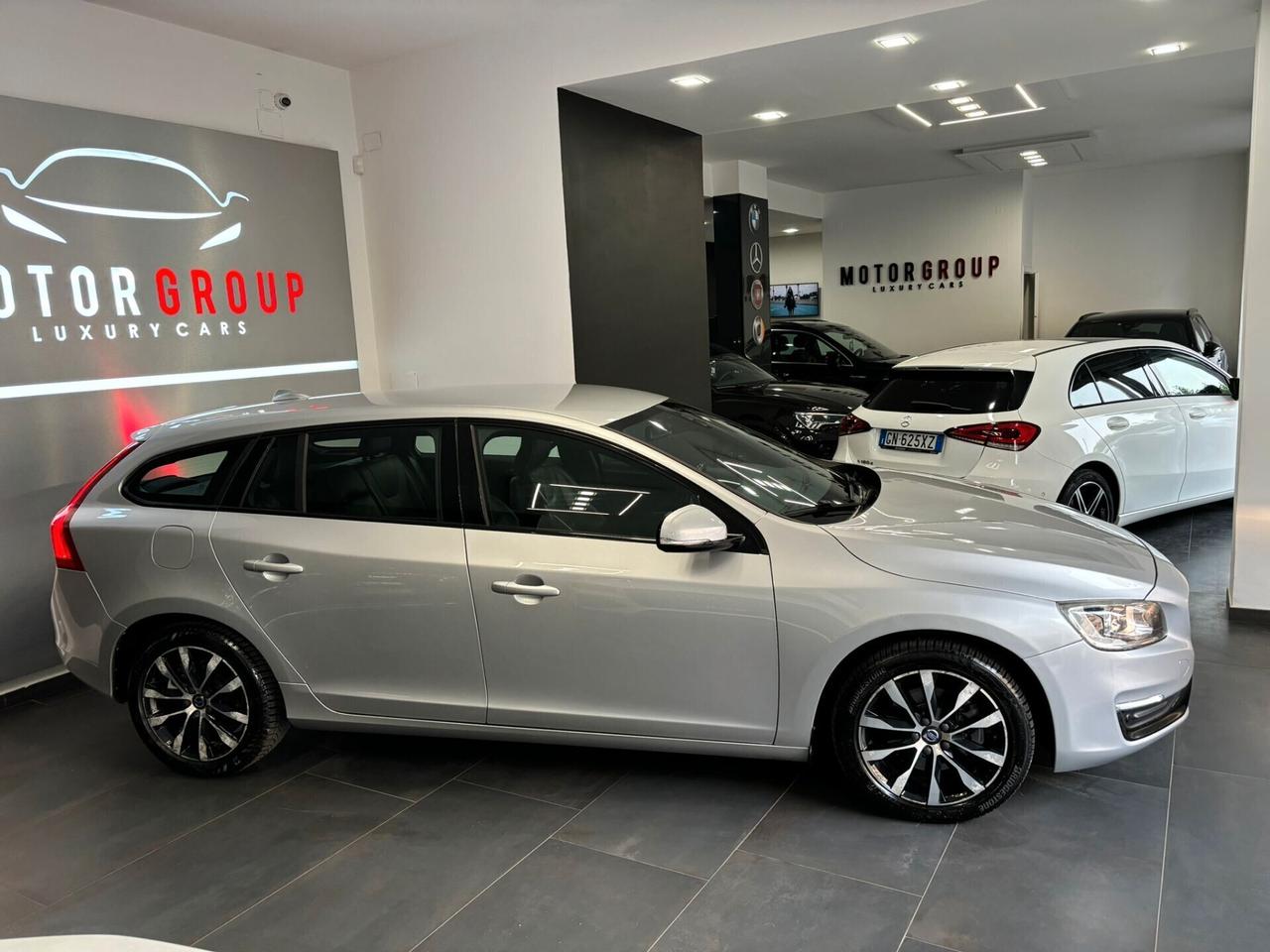 Volvo V60 D3 Geartronic Momentum 2.0 150CV