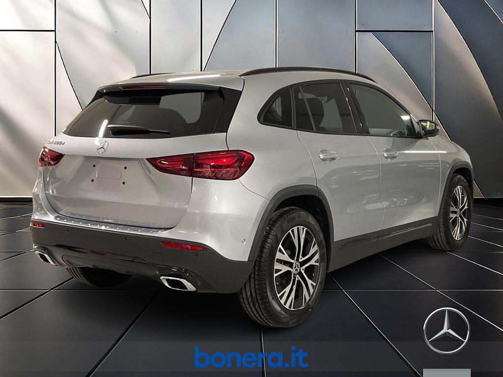 Mercedes GLA 200 200 D Progressive Advanced Plus 8G-DCT