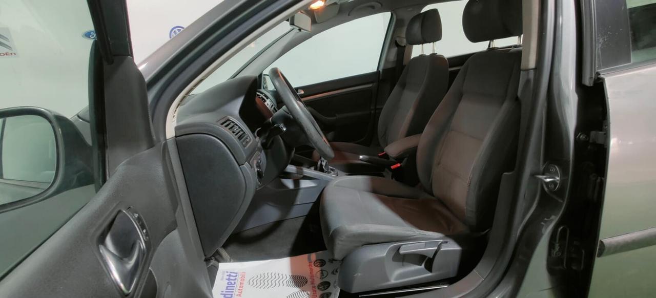 Volkswagen golf 5 1.9 TDI 105cv Novembre 2005