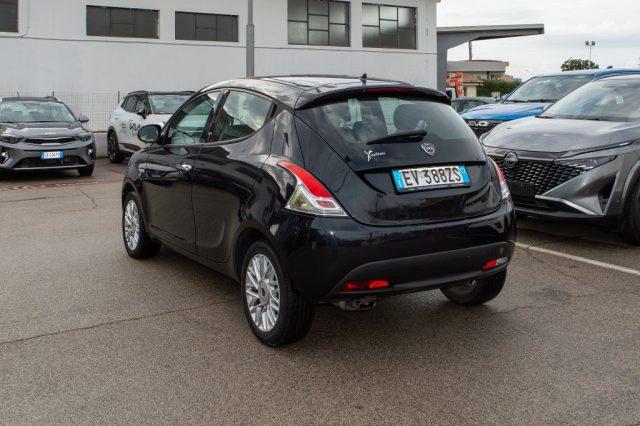 LANCIA Ypsilon 1.2 69 CV 5 porte Gold