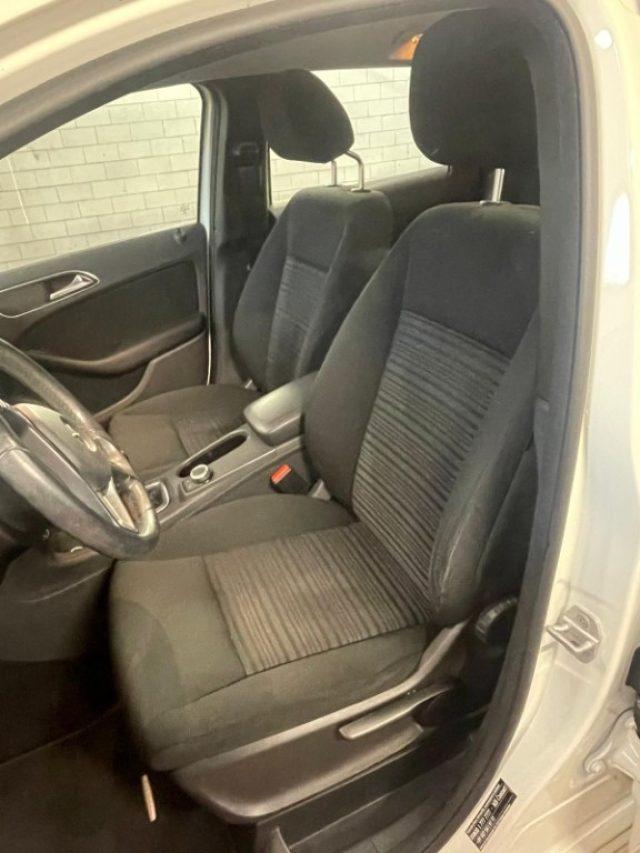 MERCEDES-BENZ B 180 CDI Elegance