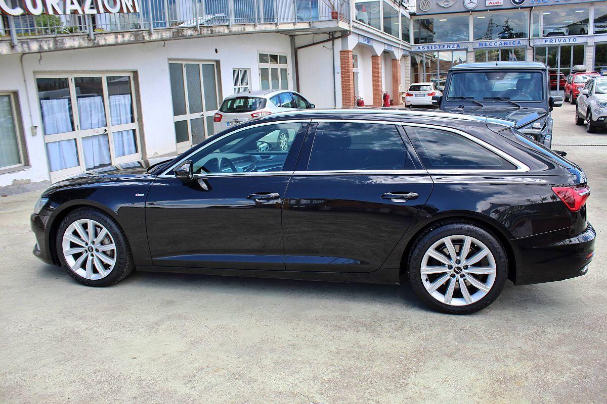 AUDI - A6 Avant - A6 Av 40 2.0 TDI qu ultra S tr Bus. Des.