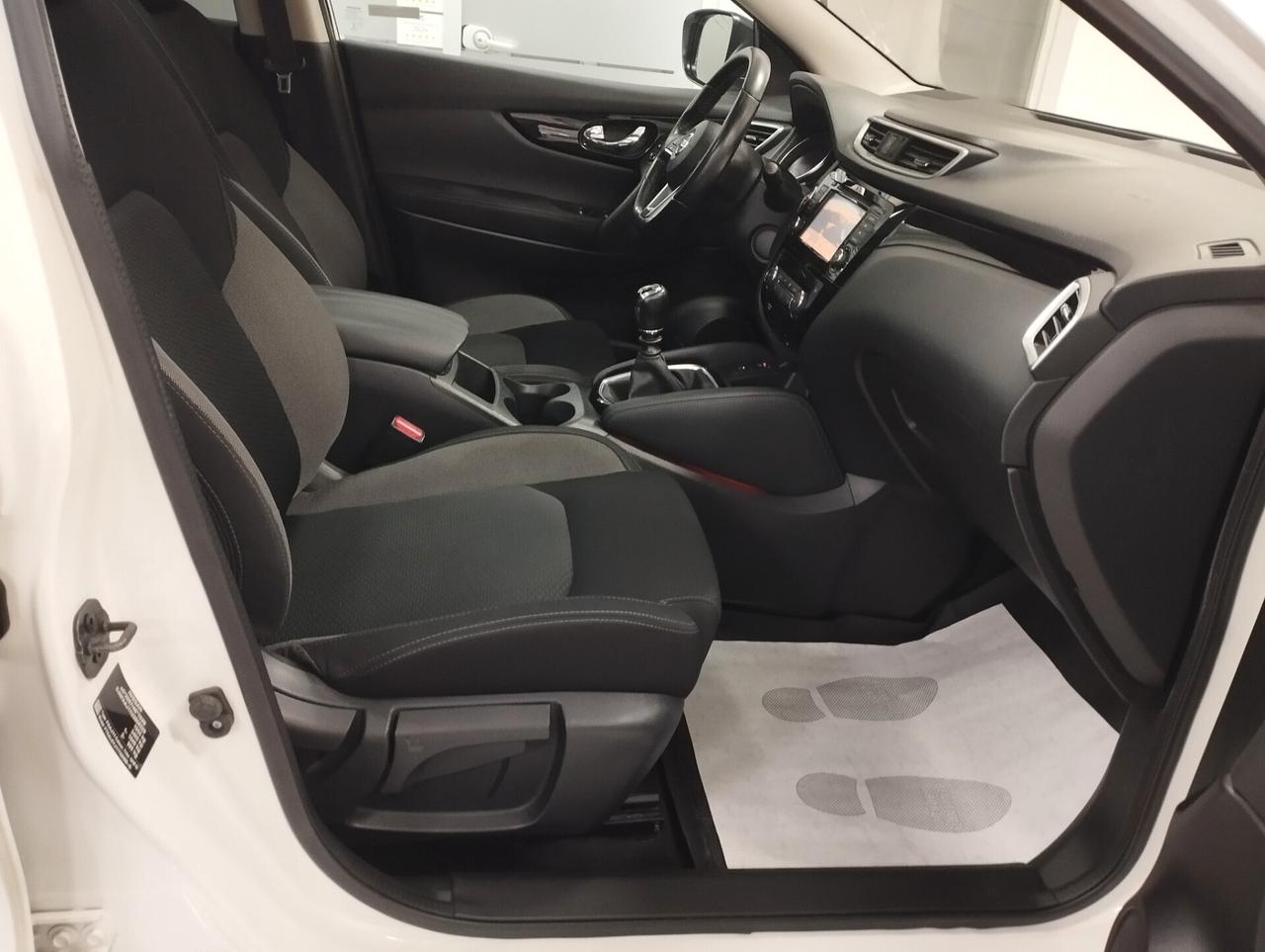 Nissan Qashqai 1.5 dCi N-Connecta