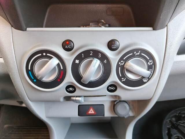 Nissan Pixo 1.0 5 porte CLIMA UNIPRO