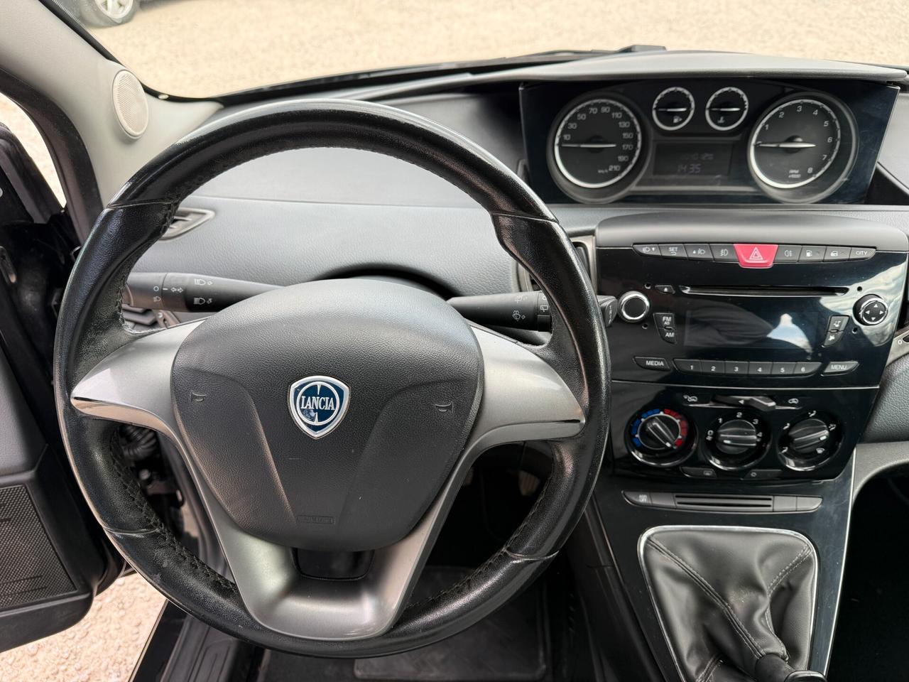 Lancia Ypsilon 1.2 69 CV GPL Ecochic Gold