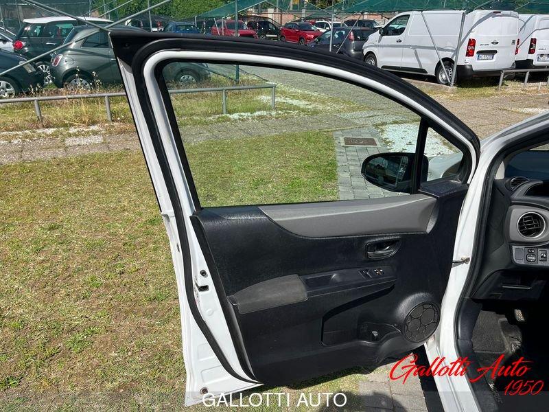 Toyota Yaris 1.0 Lounge