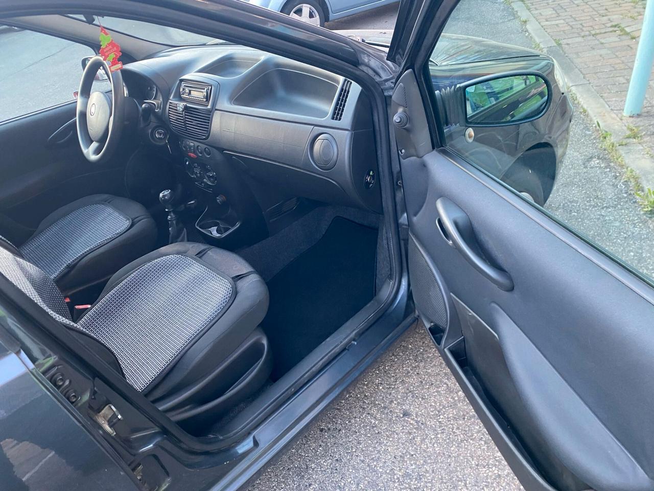 Fiat Punto 1.2 Benzina Euro4 CLIMA – NEOPATENTATI - GARANZIA