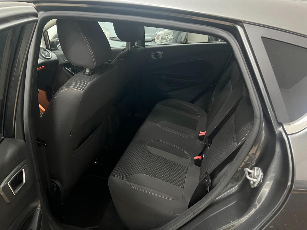 Ford Fiesta 1.4 5p. Bz.- GPL Titanium