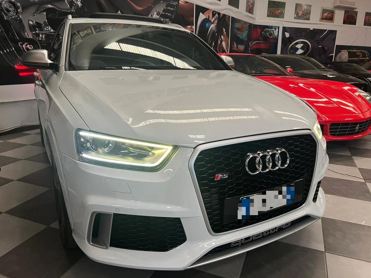 Audi RSQ3 RS 2.5 TFSI quattro S tronic Carbon