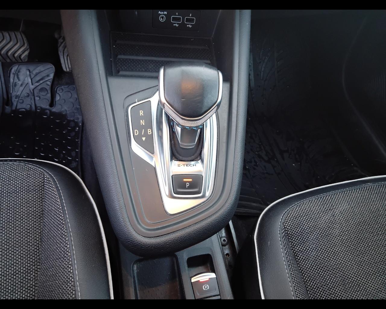 RENAULT Captur II 2019 - Captur 1.6 E-Tech hybrid Techno Fast Track