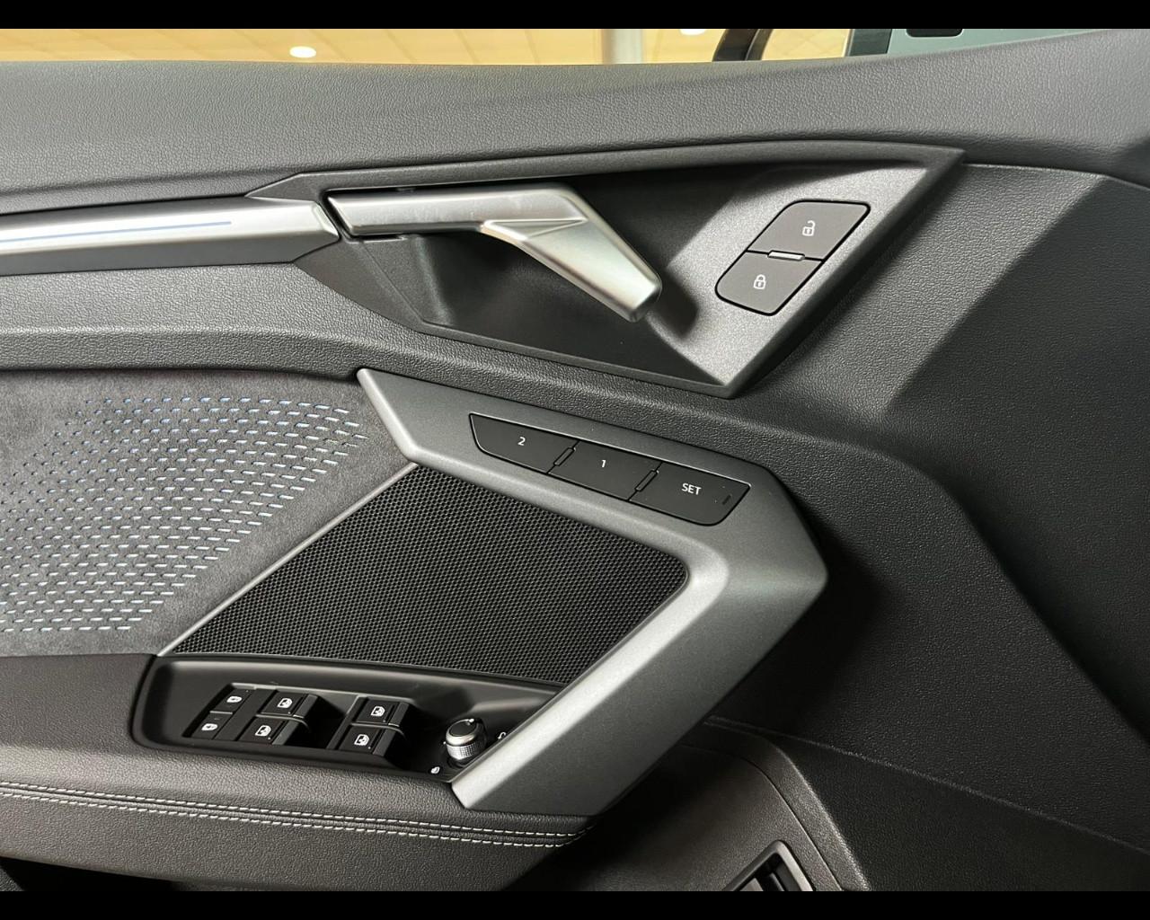 AUDI Audi S3 Sportback sport attitude TFSI 245 kW S tronic