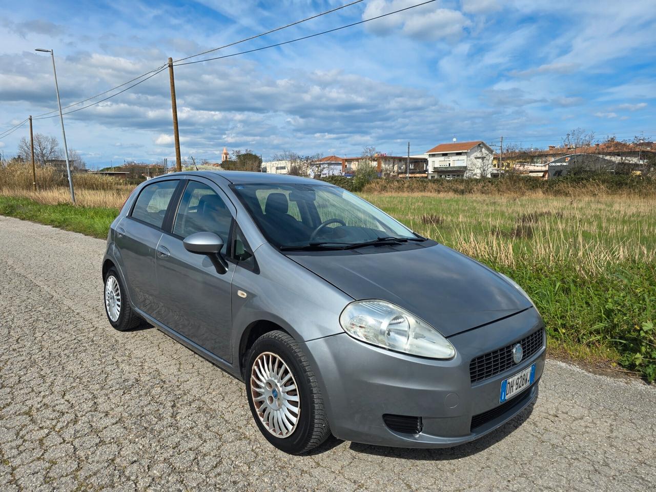 FIAT GRANDE PUNTO 1.2 BENZINA con GARANZIA NEOPATENTATI