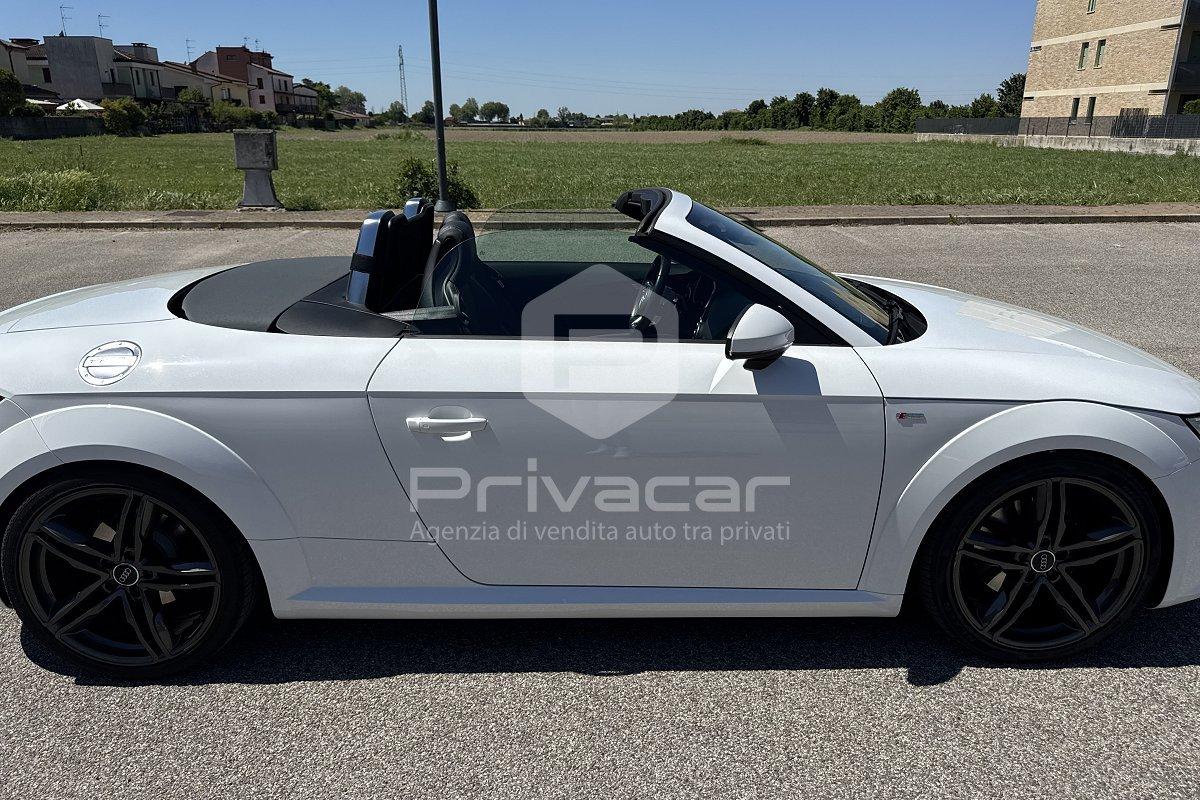 AUDI TT Roadster 2.0 TFSI quattro S tronic S line
