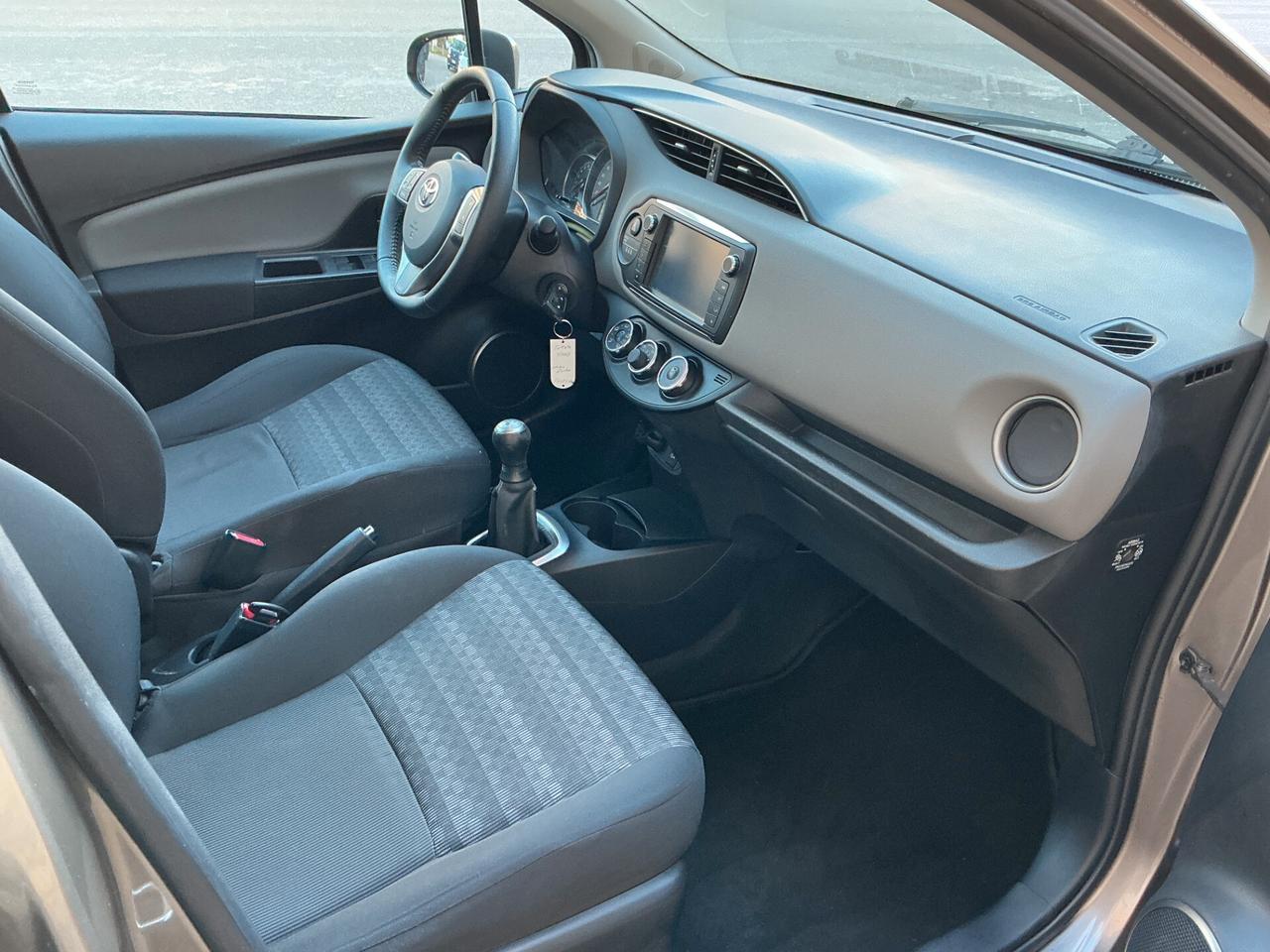 Toyota Yaris 1.0 5 porte Active