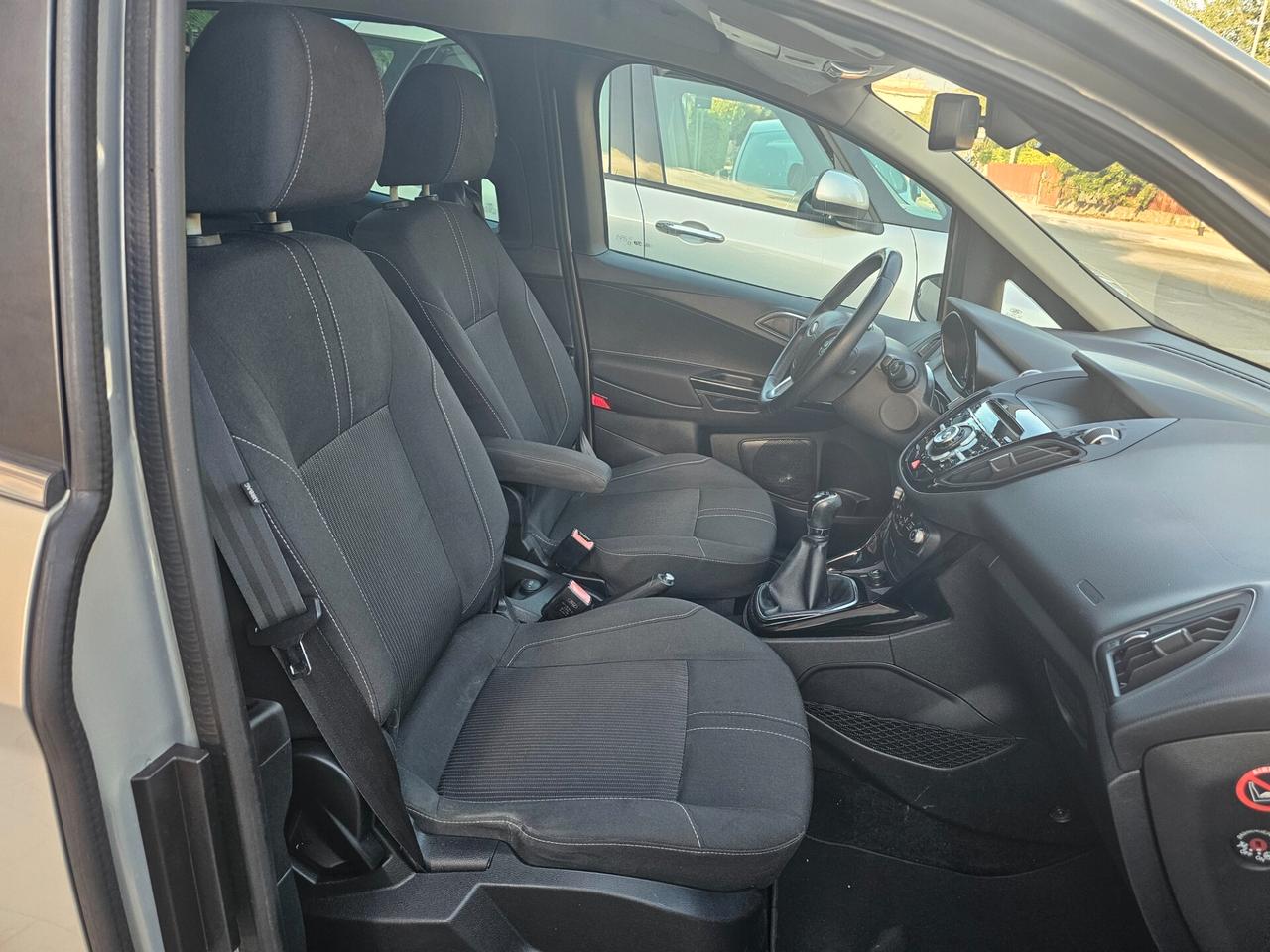 Ford B-Max 1.6 TDCi 95 CV Titanium