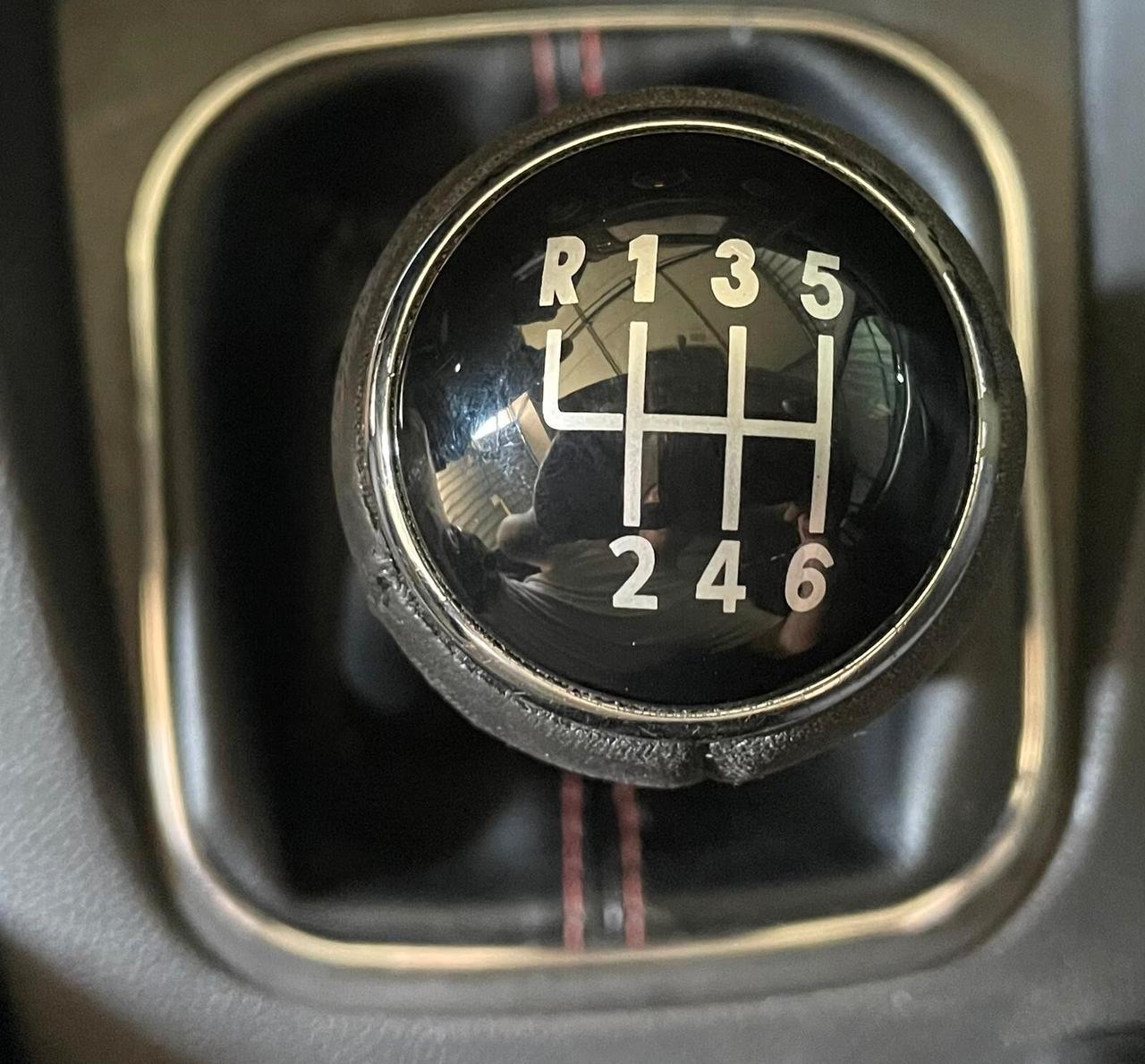 VOLKSWAGEN GOLF 2.0 SPORTLINE - NEOPATENTATI