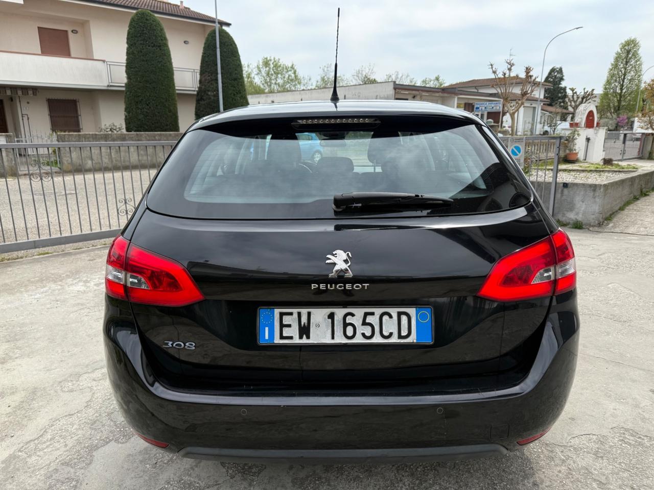 Peugeot 308 1.6 e-HDi Diesel 6MARCE POCHI KM