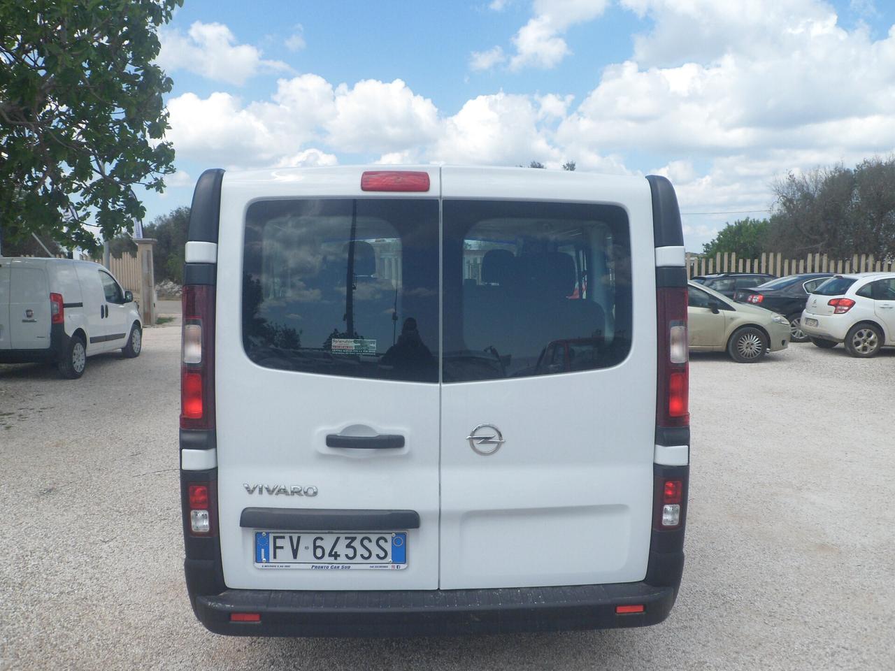 Opel Vivaro 9 posti