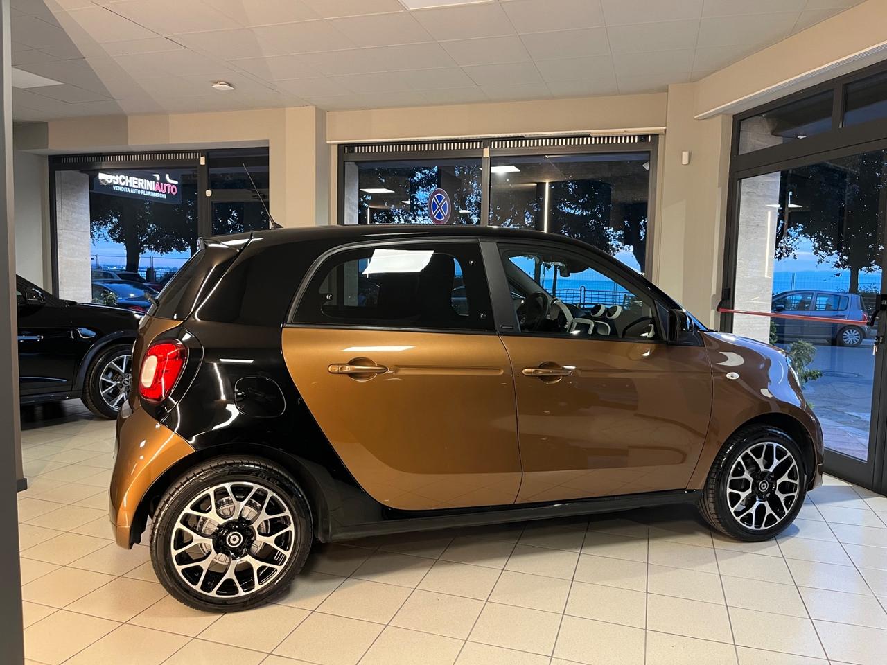 Smart ForFour 90 0.9 Turbo All. Brabus