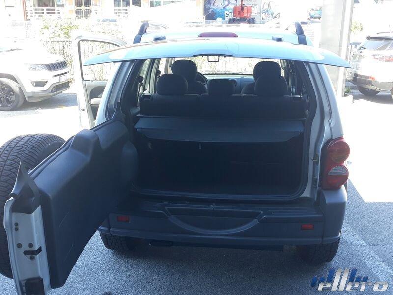 Jeep Cherokee Cherokee 2.5 crd Sport