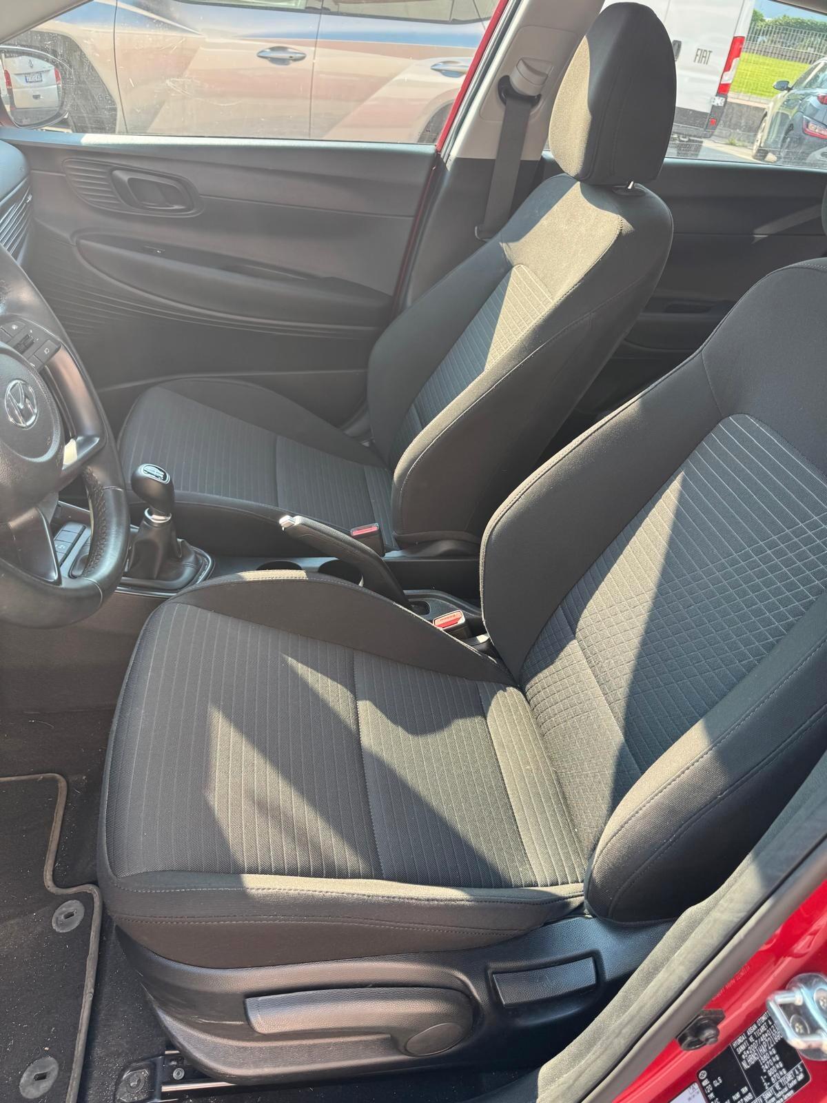 Hyundai i20 1.2 MPI MT Connectline