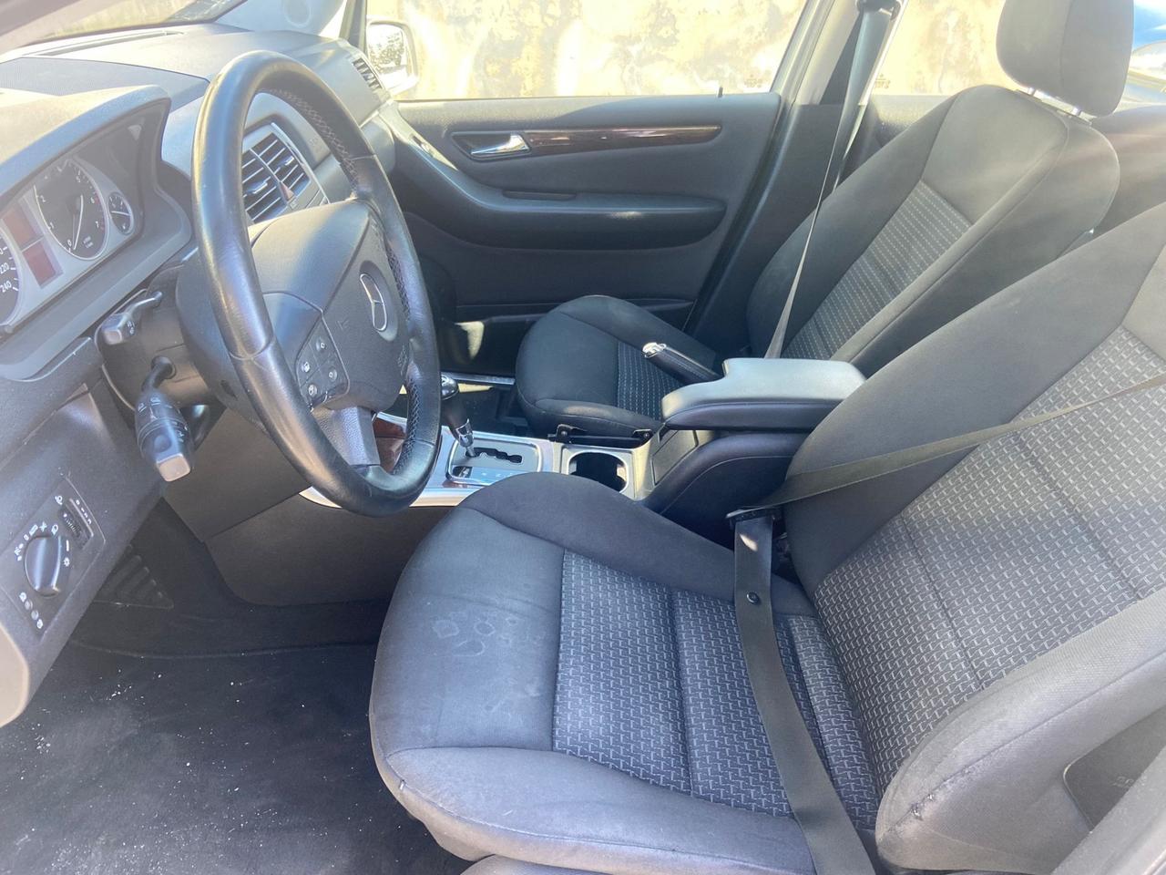 Mercedes-benz B 180 NGT AUTOMATICA