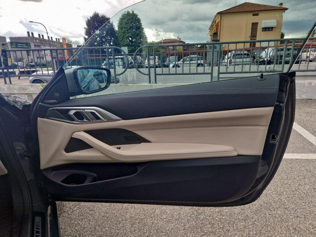 BMW Serie 4 M Cabrio 440 i Mild Hybrid 48V Steptronic