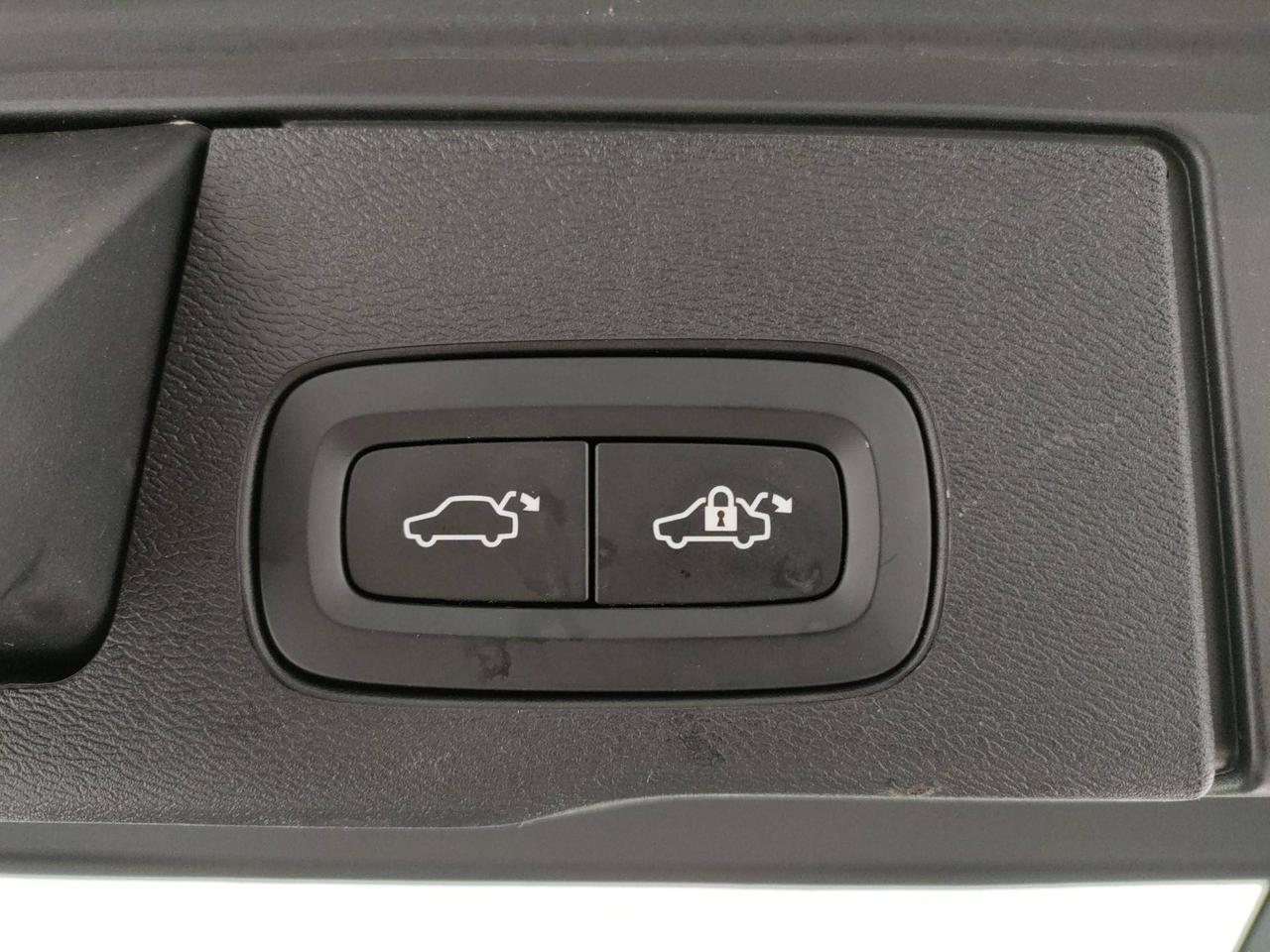 Volvo XC60 2.0 b5 Inscription awd