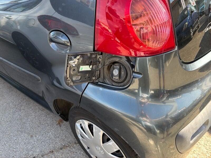 Peugeot 107 107 5p 1.0 12v Plaisir 2tronic
