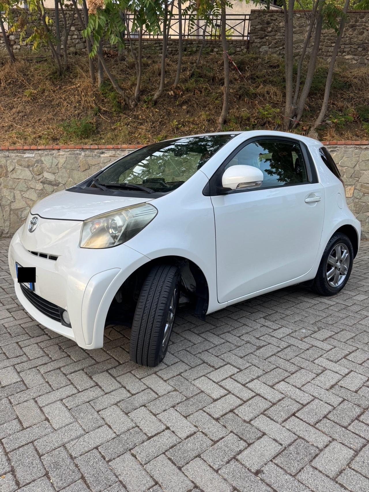 Toyota iQ 1.0 Benzina *SOL* 2011