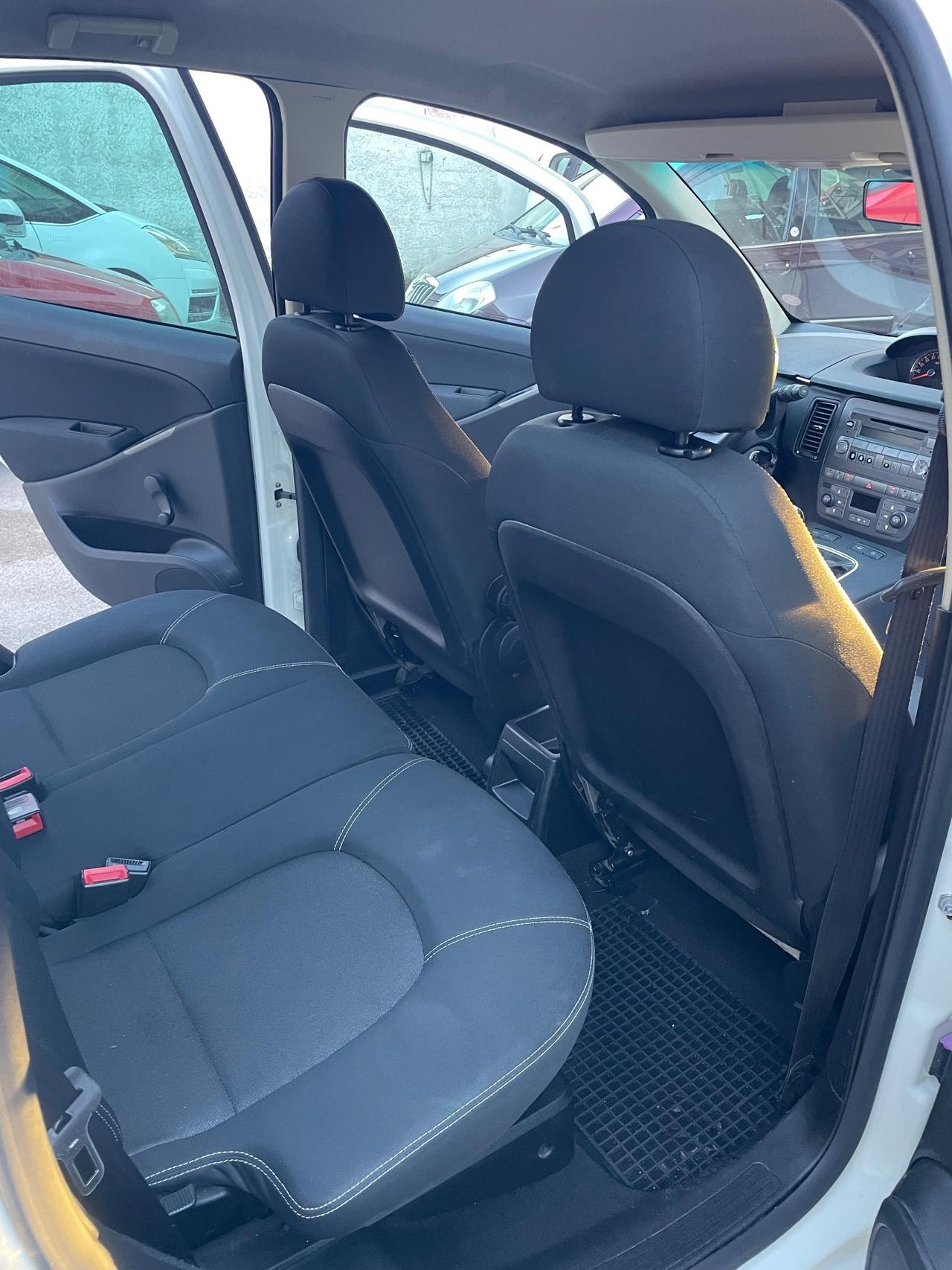 Lancia MUSA 1.3 Mjt 95 CV platino anno fine 2013