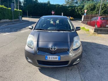Toyota Yaris 1.0 5 porte Sol