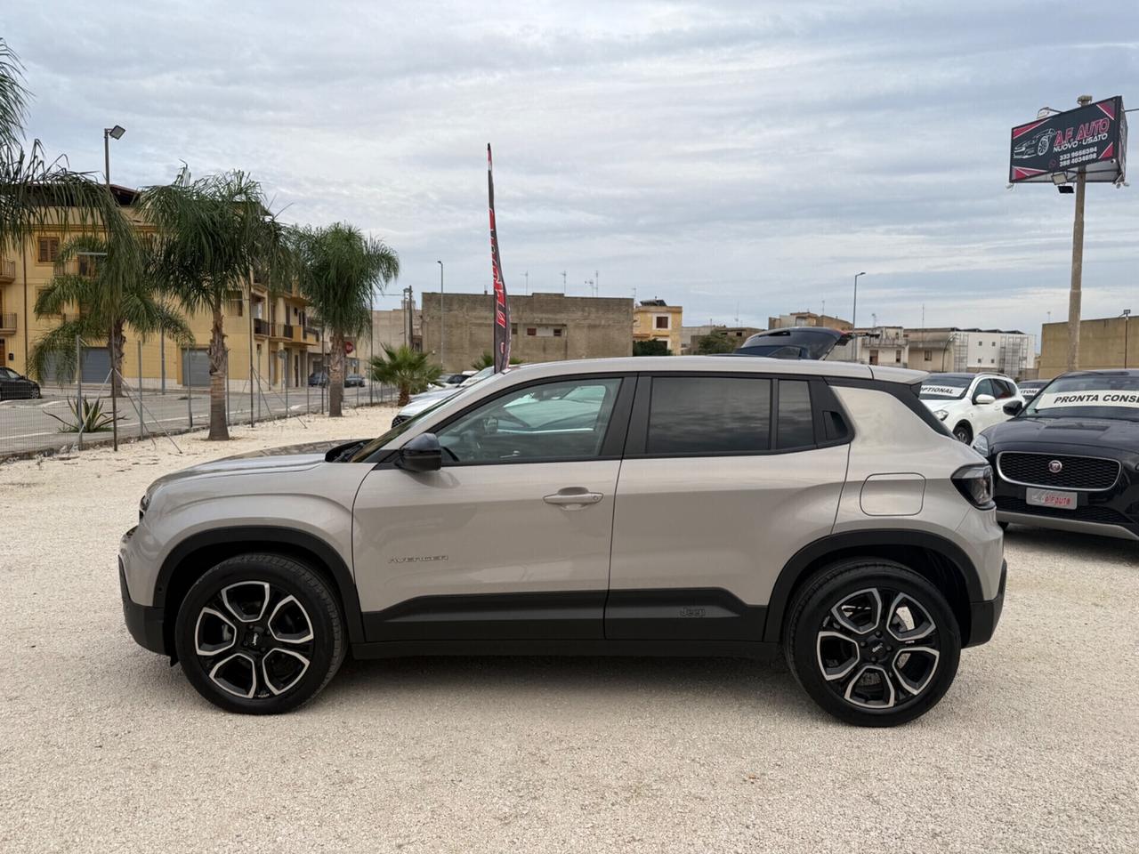 Jeep Avenger 1.2 Turbo 100 CV Summit