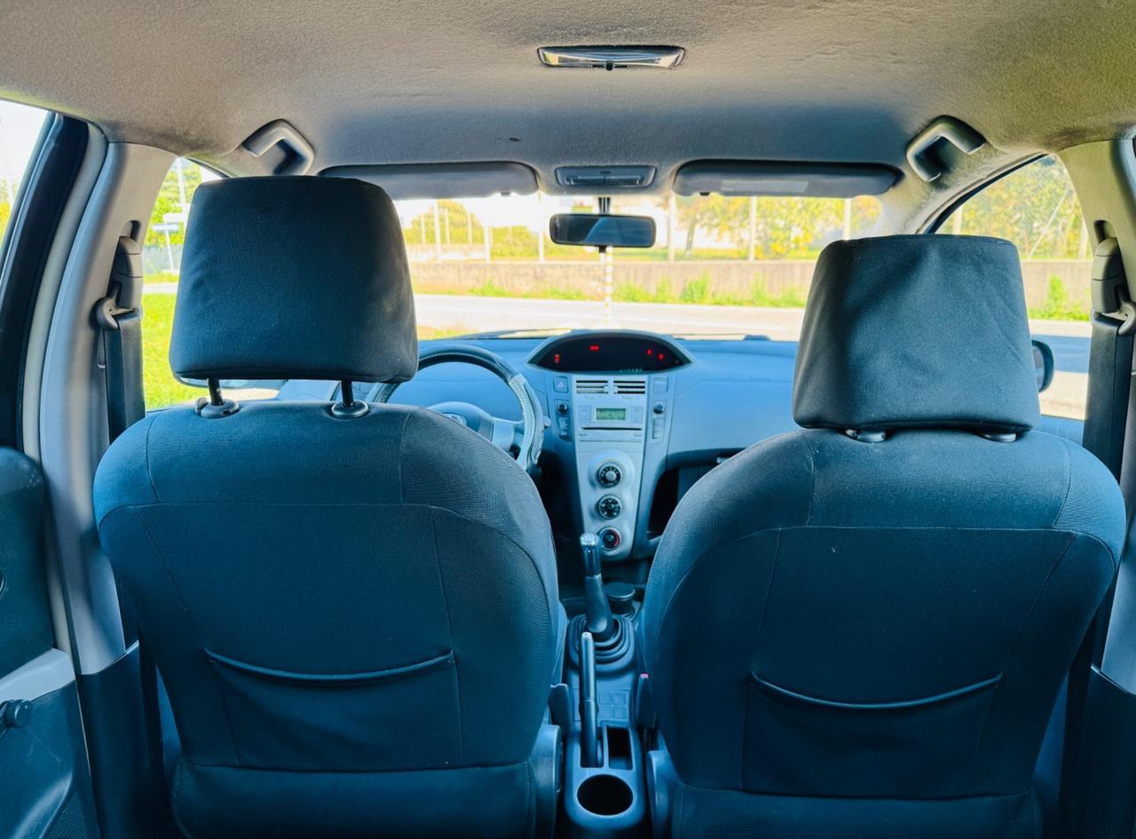 Toyota Yaris 1.3 5 porte Navi
