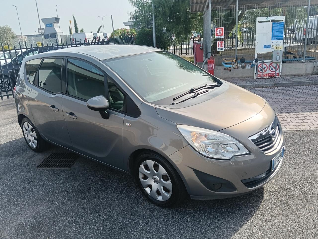 Opel Meriva 1.4 16V Gpl valido fino al 2034
